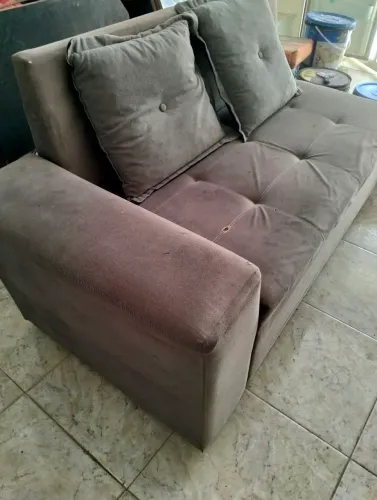 Sofá pequeno 