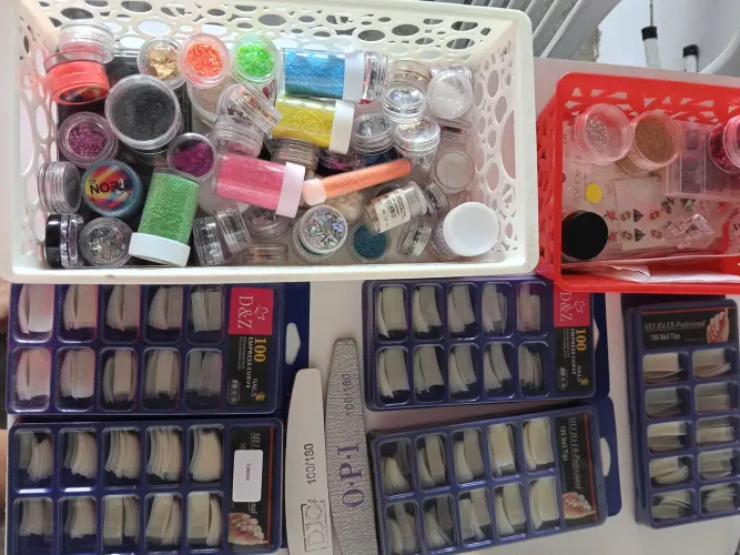 KIT PARA UNHA DE GEL / UNHA EM GEL. MATERIAL