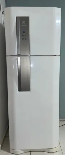 Geladeira Eletrolux 490 litros