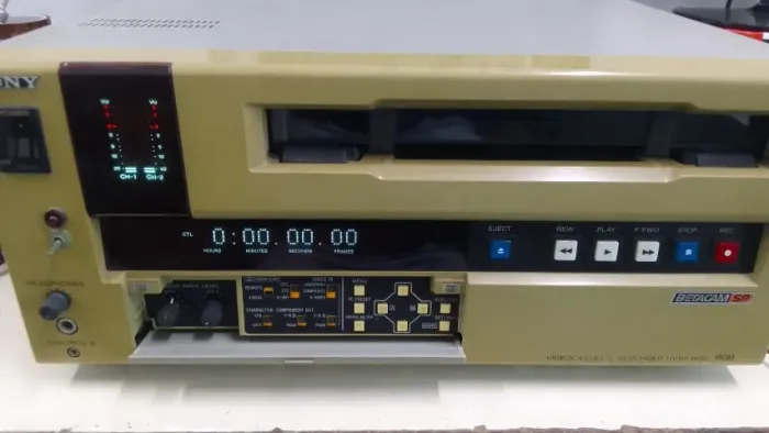 VIDEOCASSETTE BETACAM SONY UVW-1400