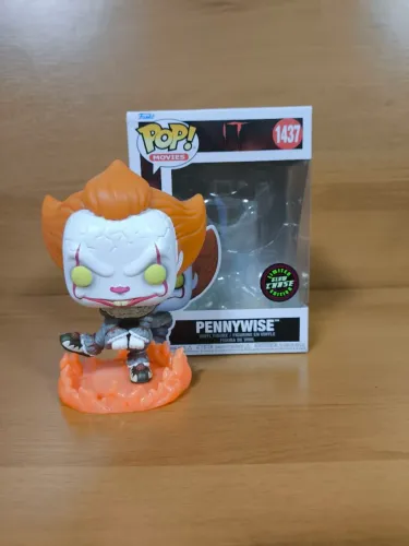 Funko pop! Original it pennywise limited edition Chase.