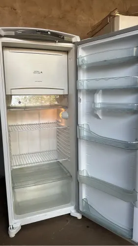 Geladeira cônsul frostfree 300litros