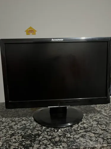Monitor Lenovo