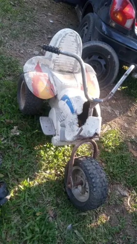 Rara Moto de parque de diversões anos 70/80