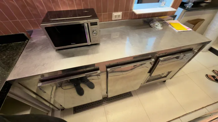 Balcão Refrigerado Inox 200x60x90 3 portas