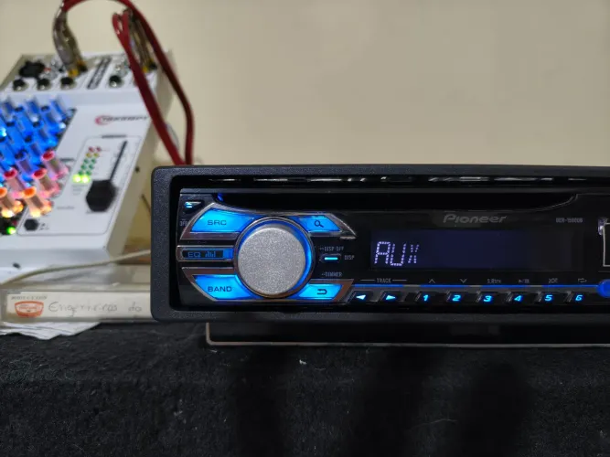 Radio pioneer deh 1580ub com Bluetooth e pen-drive
