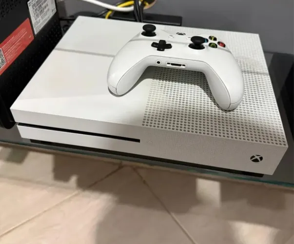 XBOX ONE S 500GB