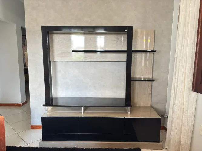 Vendo Rack com Painel para TV - Excelente Estado! 
