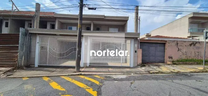Excelente sobrado à venda no Parque São Domingos