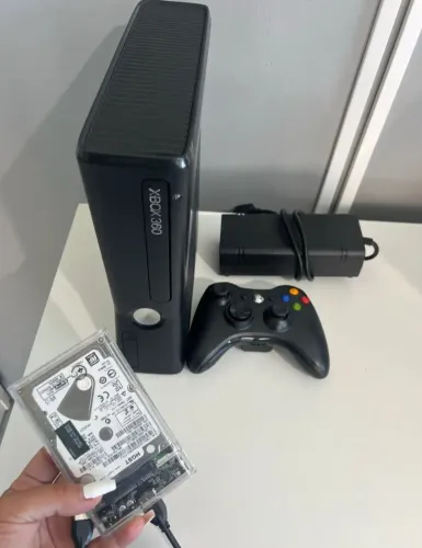 Xbox 360 Slim Desbloqueado!! Hd + de 100 jogos (Aceito Cartão)