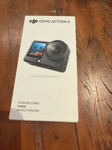 DJI Action 6 standard combo, nova, lacrada.