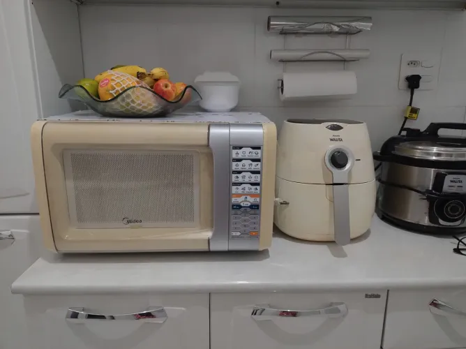 Kit Airfryer Philips Walita mais microondas Midea 