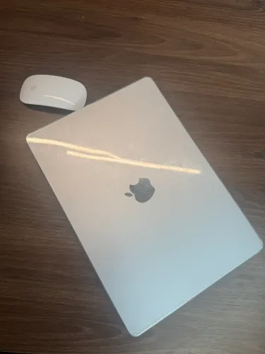 MacBookAir 15? 16Gb