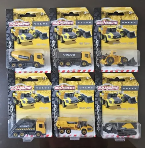 Majorette Volvo Construction Premium Cars 1/64 - Carrinhos de Metal - R$ 45,00 cada