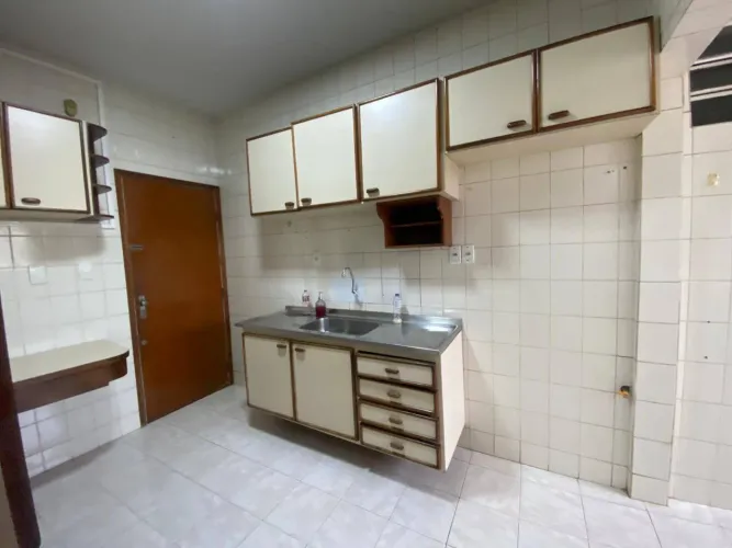Apartamento com 3 quartos no Edificio Veneza