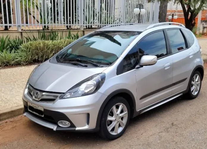 Honda Fit Twist 1.5 Flex 16V 5P Aut. 2013
