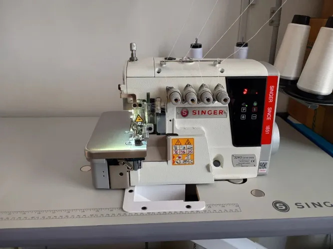 Máquina ponto cadeia singer industrial  