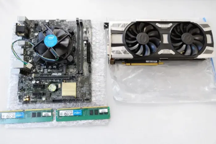 Kit Placa Mãe Asus H110m-e + Gtx 1070 + 16gb Ddr4 + I5-7400 (Usado)
