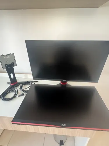 2 MONITORES AOC 27 144HZ VENDO SEPARADO TAMBÉM METADE DO VALOR