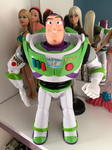 Boneco Buzz Lightyear Golpe de Karatê - Thinkway Toys 
