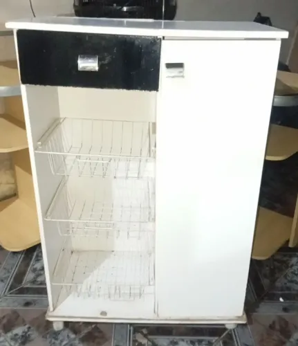 Fruteira Com Rodinhas Espaçosa