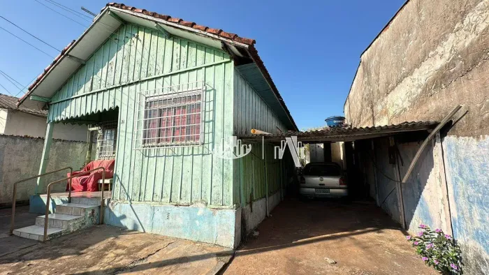 Casa com 2 quartos à venda, 116 m² por R$ 210.000 - Interlagos - Londrina/PR