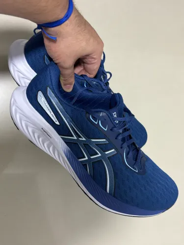 Vendo Asics Gel Thunderlight 2