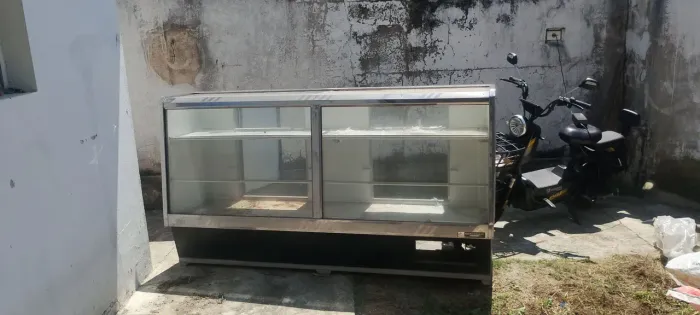 Balcão refrigerado (leia o anúncio)