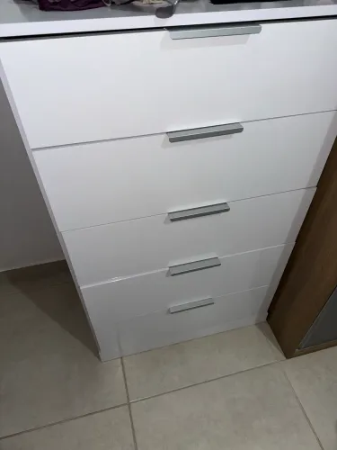 Cômoda branca 5 gavetas