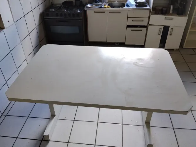 Vendo mesa 6 lugares