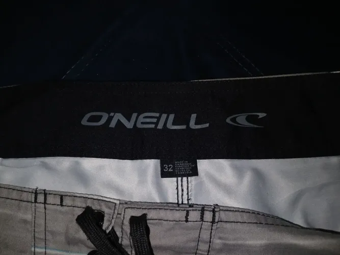 Bermuda surf O'neill