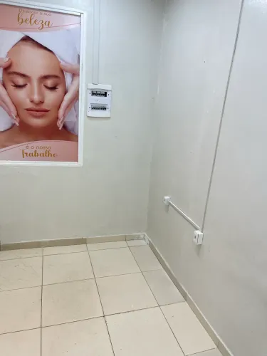 Alugo sala dentro de um salão de beleza ponta negra 