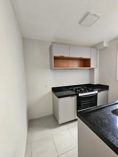 Vende-se apartamento térreo, Condomínio Chapada dos Colibris.