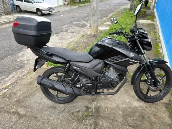VENDO YAMAHA YS FAZER SED 2023 PRETA
