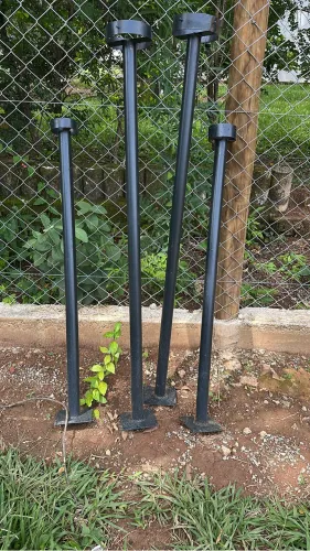 Vendo postes de luz todos por 2.000,00