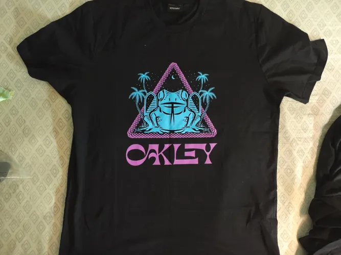 Camiseta Oakley 2