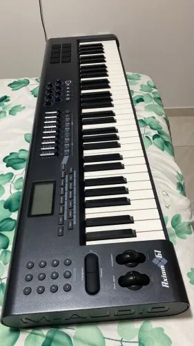 Controlador M Áudio Axiom g1 