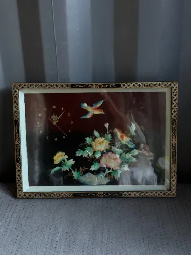 Quadro chinês com relógio