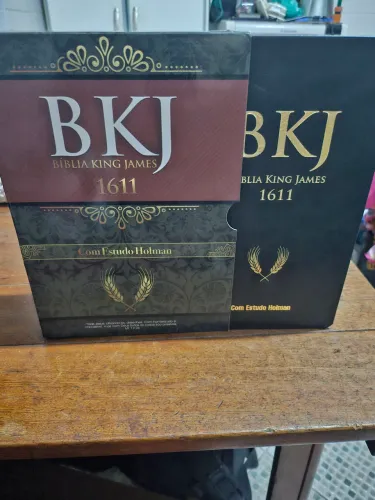 BKJ, bíblia King James 1611.