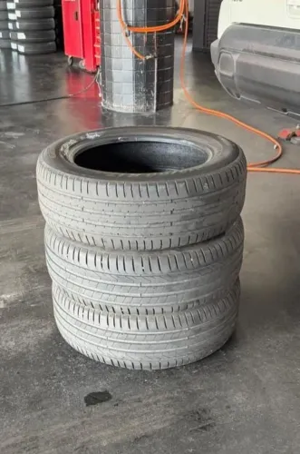 Pneu Pirelli Aro 17 - 215 / 60  