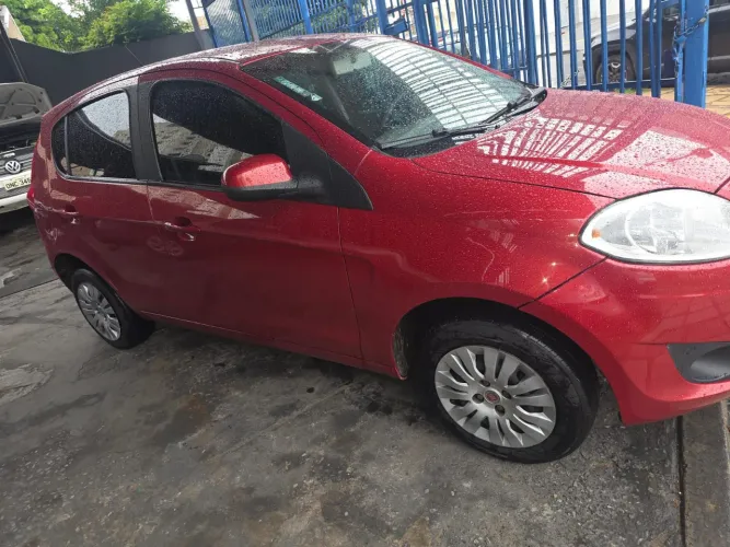 Fiat Palio Attractive 1.0 EVO Fire Flex 8V 5P 2013