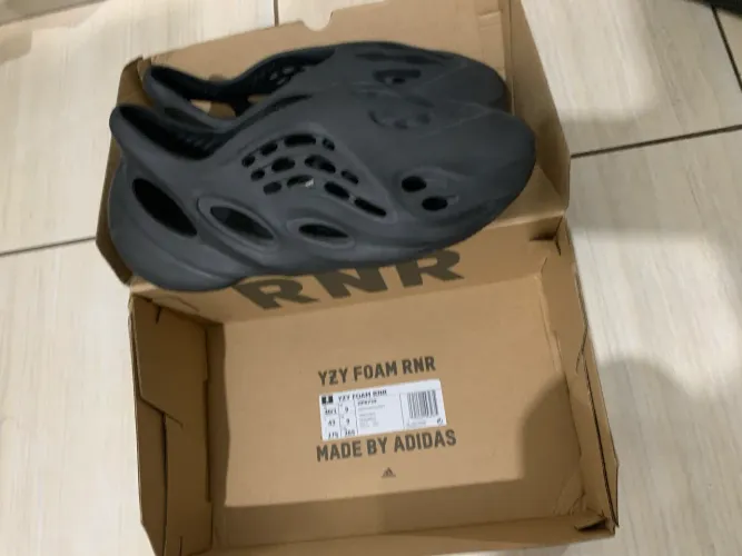 Yeezy Foam runner onyx