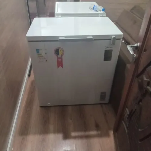 Freezer Horizontal Midea 205 Litros Novinho ainda de garantia de Fábrica no compressor.