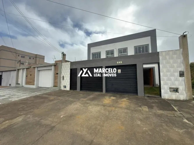 Alugo casa de 2/4 suítes na Av Perimetral em ótima localização na Morada dos Pas