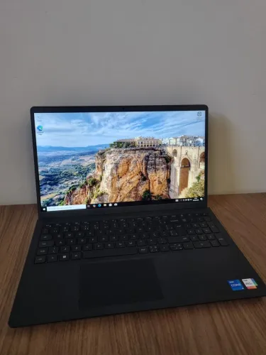 Notebook Dell Inspiron 3520 Core i5-1235U 16Gb RAM DDR4 SSD 240Gb Semi Novo Até 6x S Juros