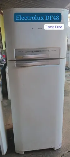 GELADEIRA ELECTROLUX FOST FREE - DF48