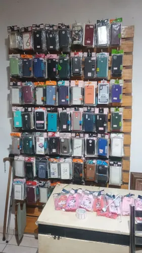 Estou vendendo todas Capinhas de celular, e películas paradas aqui Interessados chama. ?