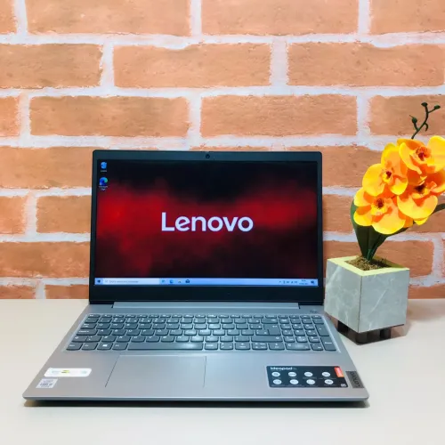 Notebook Lenovo i5 de 10ª Geração/ Ram 8GB/ Ssd M2 256GB/ Placa Intel Graphics 4GB