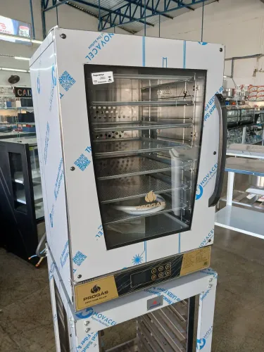 Forno Turbo Elétrico Progás Prp-008 Plus Dourado 8 Esteiras Com Vapor