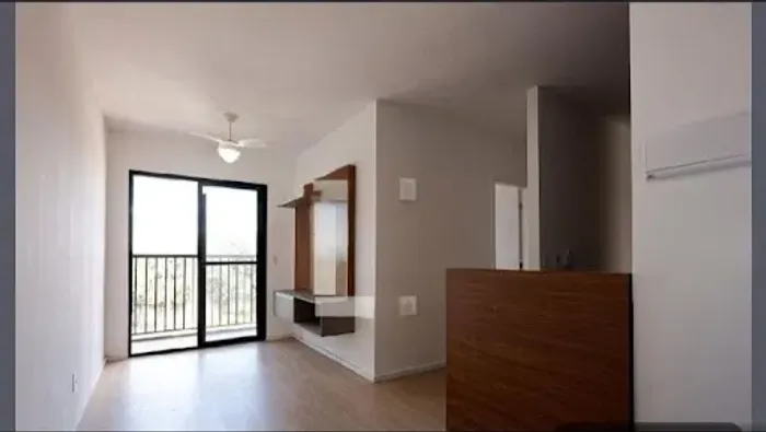 Apartamento com sacada, de 47m2 e 2 dormitórios, à venda no Condomínio Mirante Normandia,